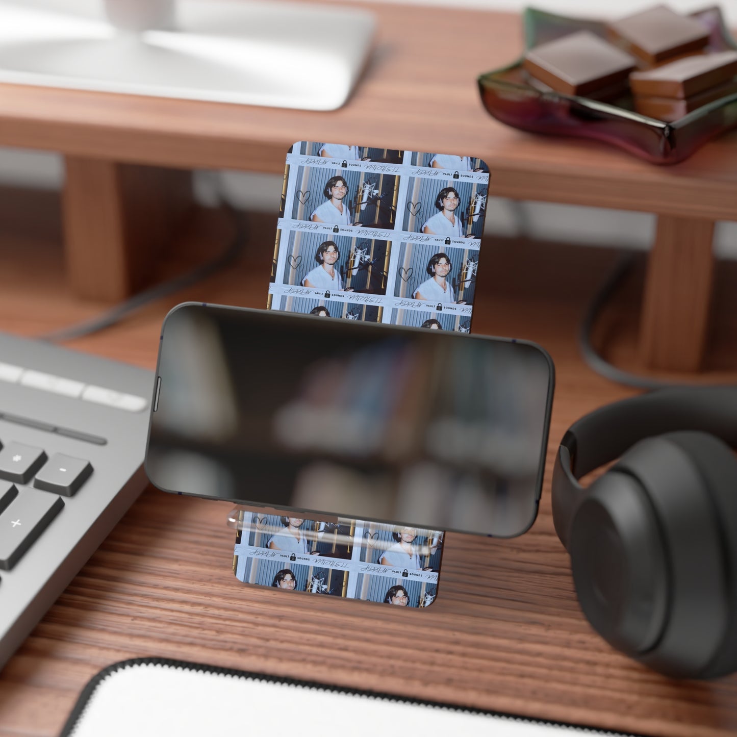 VAULT SONGS (EXC.) PHONE STAND