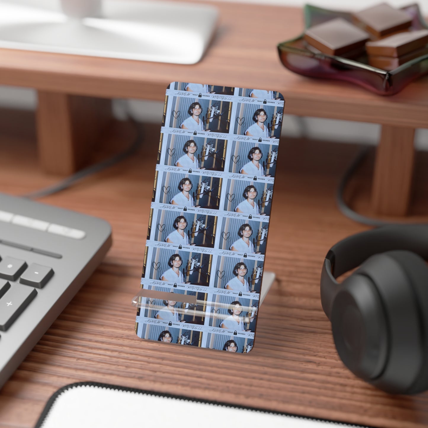 VAULT SONGS (EXC.) PHONE STAND