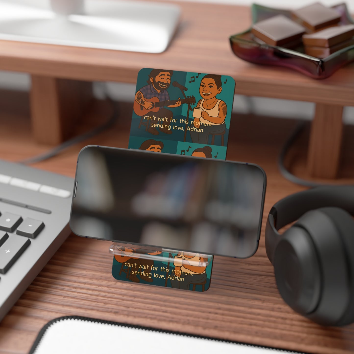 Ari 🖤 Mobile Display Stand for Smartphones