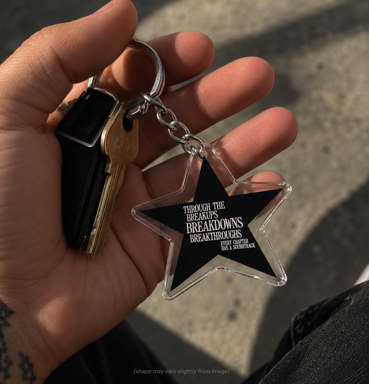 [BREAKDOWN] ⭐️ 🖤 Acrylic Keychain